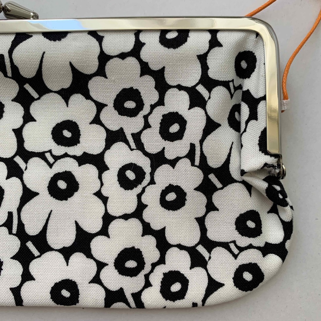 marimekko(マリメッコ)の完売 マリメッコ 松屋銀座 ポップアップ 限定 がま口ポーチ ウニッコ 60周年 レディースのファッション小物(ポーチ)の商品写真