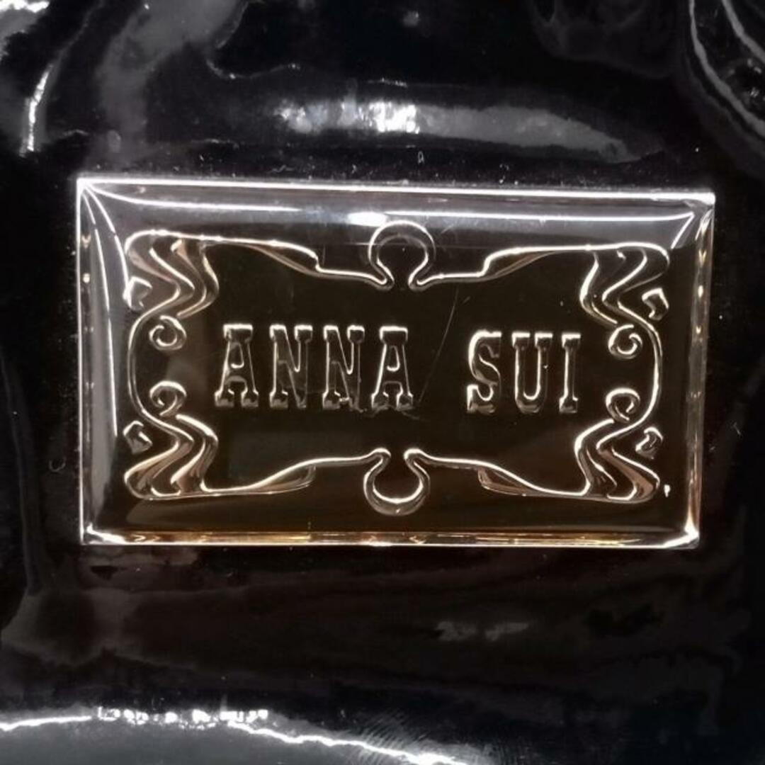 ANNA SUI(アナスイ)のANNA SUI(アナスイ) ハンドバッグ - 黒 エナメル（合皮） レディースのバッグ(ハンドバッグ)の商品写真