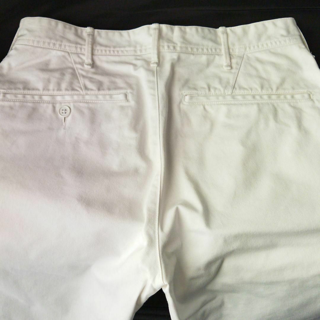 UNITED ARROWS(ユナイテッドアローズ)の【 WHITE 】S ノープリーツ ショーツ UNITED ARROWS メンズのパンツ(ショートパンツ)の商品写真