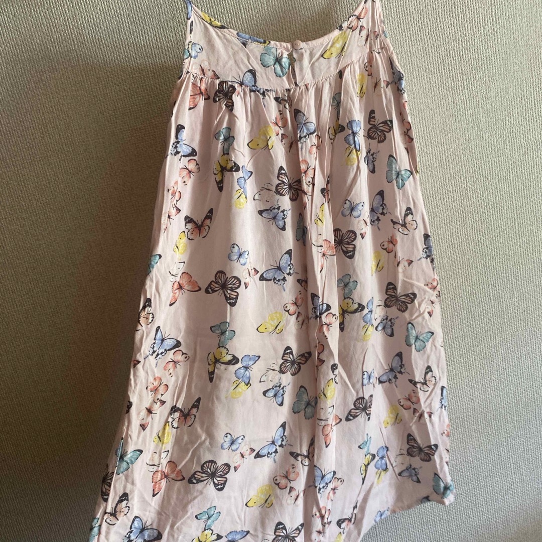 H&M(エイチアンドエム)のkids １３０ キッズ/ベビー/マタニティのキッズ服女の子用(90cm~)(ワンピース)の商品写真