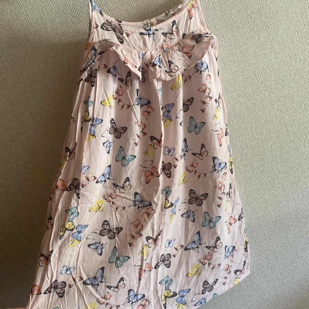 H&M(エイチアンドエム)のkids １３０ キッズ/ベビー/マタニティのキッズ服女の子用(90cm~)(ワンピース)の商品写真