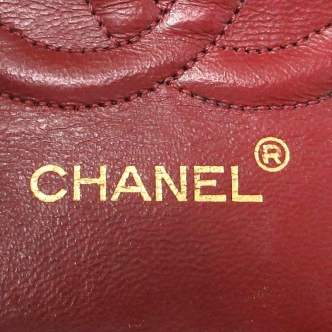 CHANEL(シャネル)のCHANEL(シャネル) ショルダーバッグ レディース ダブルフラップマトラッセ A01112 黒 ゴールド金具/チェーンショルダー ラムスキン レディースのバッグ(ショルダーバッグ)の商品写真