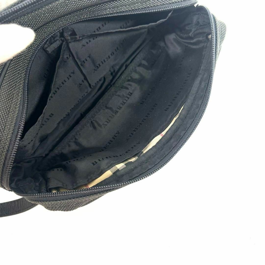 BURBERRY(バーバリー)の美品 バーバリー ダブルファスナー セカンドバッグ ノバチェック ブラック メンズのバッグ(セカンドバッグ/クラッチバッグ)の商品写真