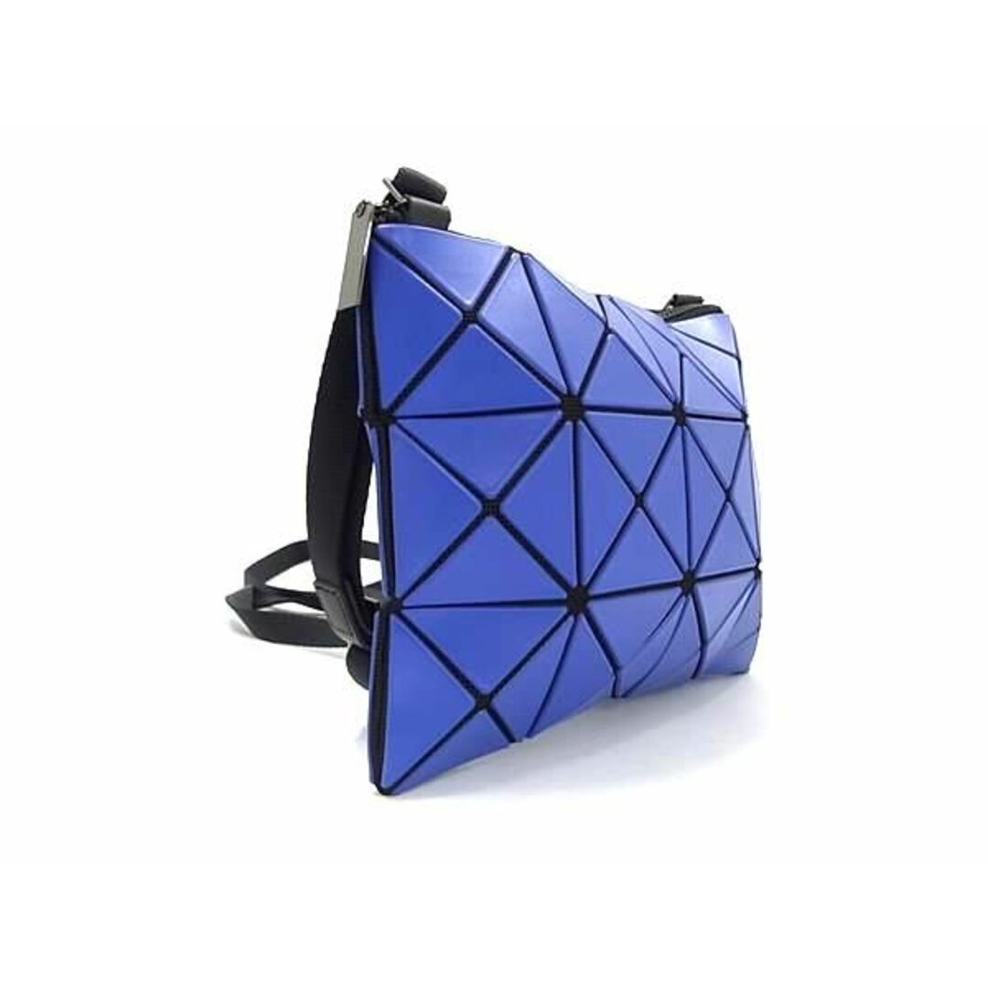 ISSEY MIYAKE(イッセイミヤケ)の■新品同様■ BAO BAO ISSEY MIYAKE バオバオイッセイミヤケ PVC ショルダーバッグ クロスボディ メンズ レディース パープル系 FA3657  レディースのアクセサリー(その他)の商品写真