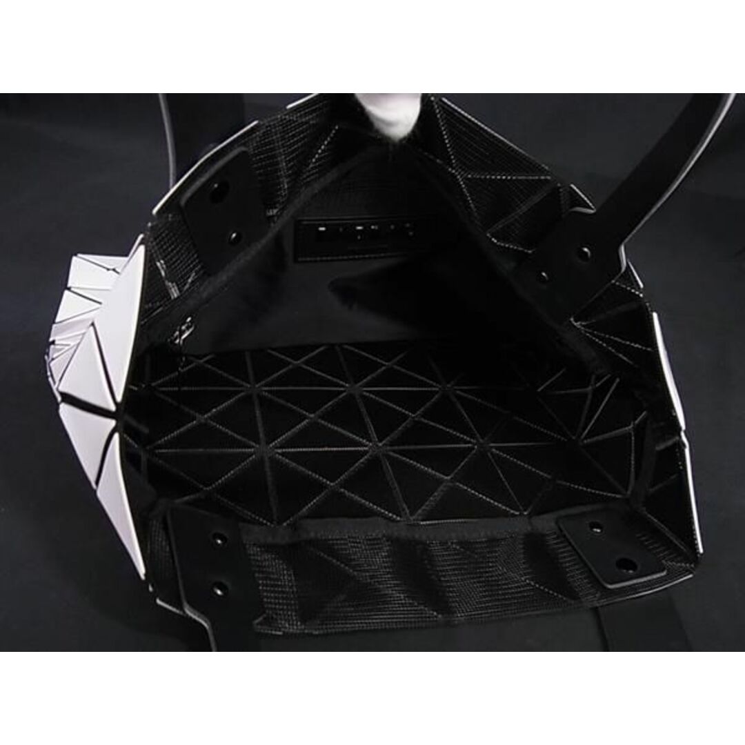 ISSEY MIYAKE(イッセイミヤケ)の■極美品■ BAO BAO ISSEY MIYAKE バオバオイッセイミヤケ ルーセント PVC トートバッグ ハンドバッグ ホワイト系 FA7360  レディースのアクセサリー(その他)の商品写真