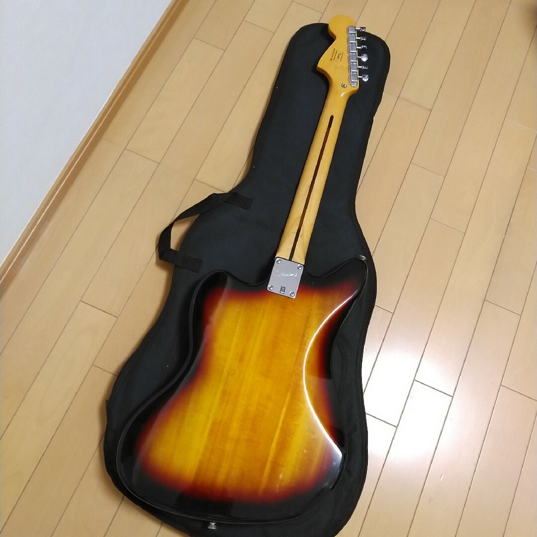 SQUIER(スクワイア)のsquier vintage modified Jaguar 楽器のギター(エレキギター)の商品写真