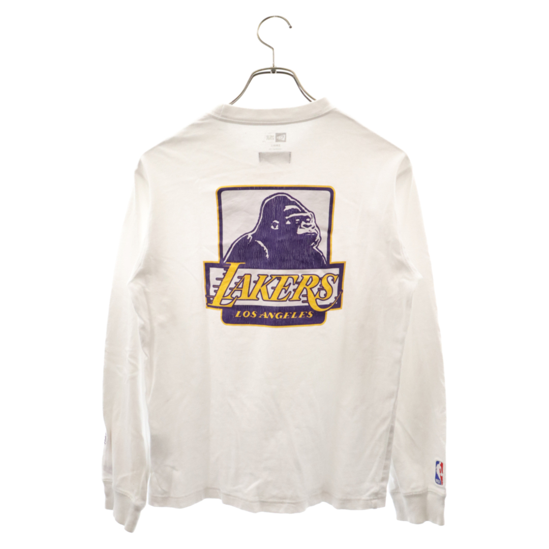 XLARGE(エクストララージ)のX-LARGE エクストララージ ×New Era NBA LAKERS STANDARD LOGO LS TEE ニューエラ レイカーズ ロゴプリントロングスリーブ長袖Tシャツ ホワイト メンズのトップス(Tシャツ/カットソー(七分/長袖))の商品写真