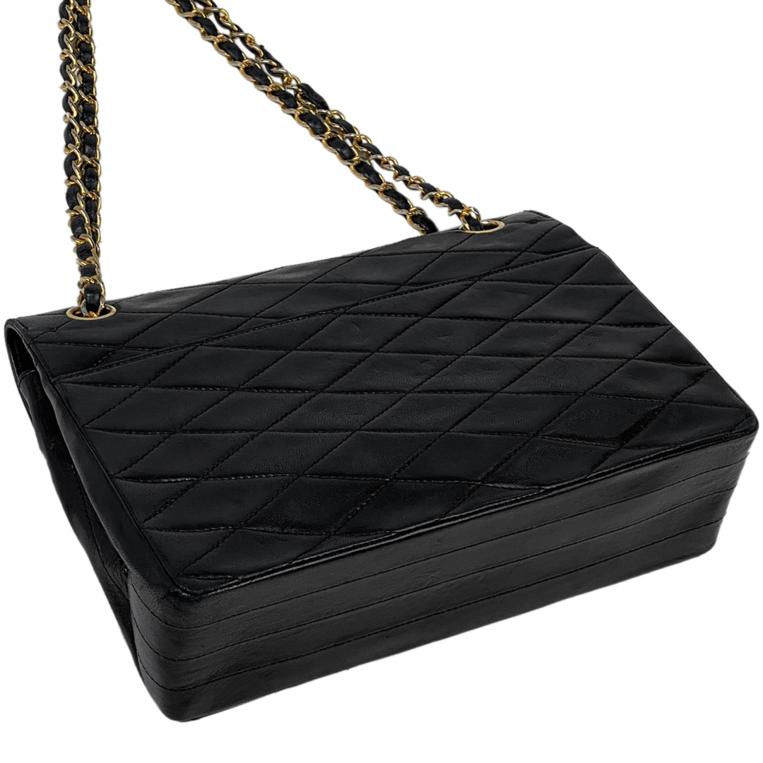 CHANEL(シャネル)のシャネル ココマーク チェーン ショルダーバッグ レディース 【中古】 レディースのバッグ(ショルダーバッグ)の商品写真