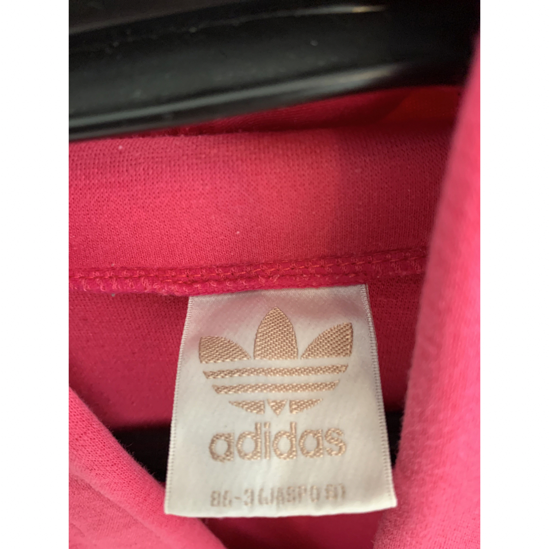 adidas(アディダス)のadidas originals ビンテージ　ピンク　パーカー　希少 レディースのトップス(パーカー)の商品写真