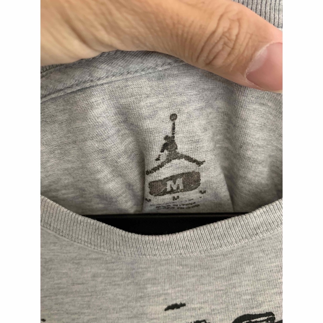 NIKE(ナイキ)のNIKE エアジョーダン　Tシャツ　M メンズのトップス(Tシャツ/カットソー(半袖/袖なし))の商品写真