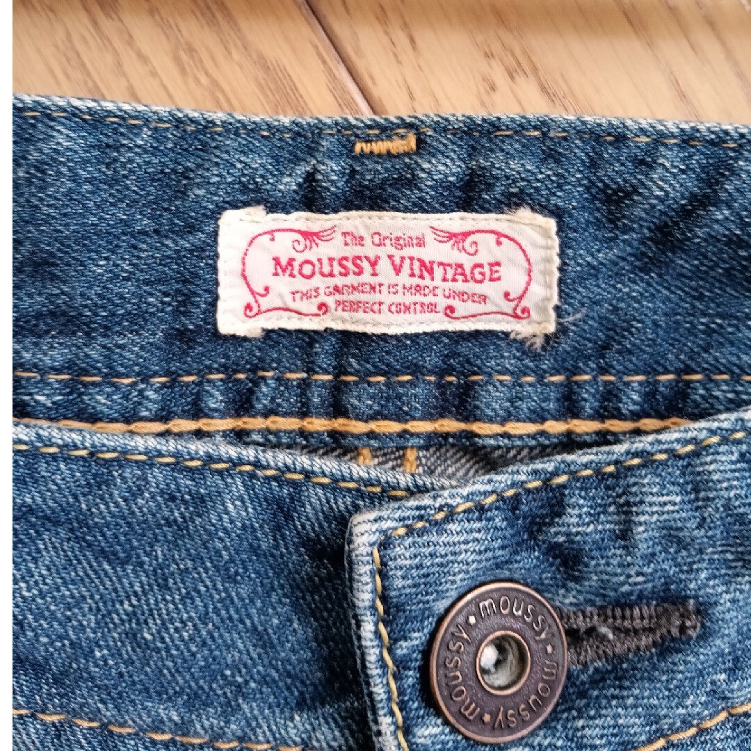 MOUSSY ヴィンテージ　ショートパンツ レディースのパンツ(デニム/ジーンズ)の商品写真