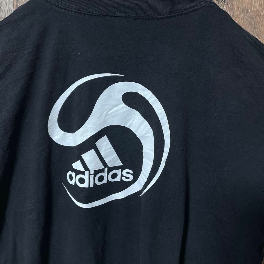 adidas(アディダス)のアディダス メンズ プリント ロゴ ブラック 2XL USA古着 半袖 Tシャツ メンズのトップス(Tシャツ/カットソー(半袖/袖なし))の商品写真