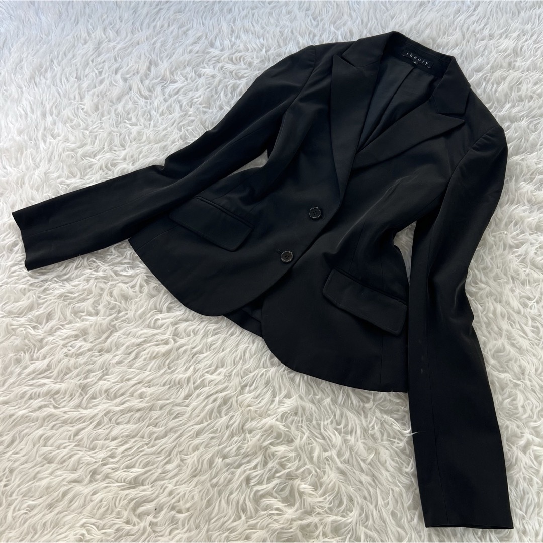 theory(セオリー)のセオリー パンツスーツ セットアップ 無地 ブラック フレアシルエット サイズS レディースのフォーマル/ドレス(スーツ)の商品写真