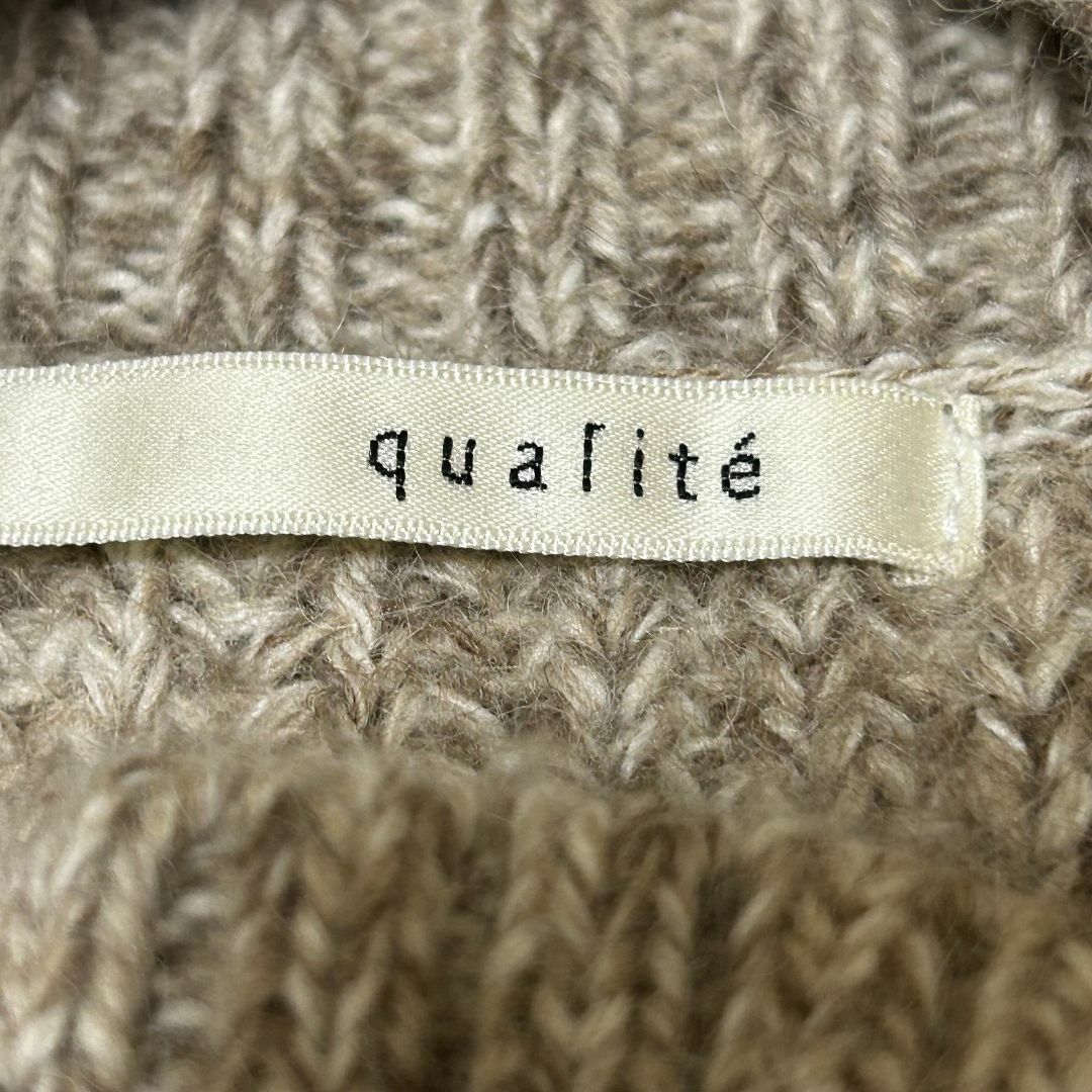 qualite(カリテ)の【美品】カリテ ニット 長袖 FREE ベージュ ハイネック ✓4336 レディースのトップス(ニット/セーター)の商品写真