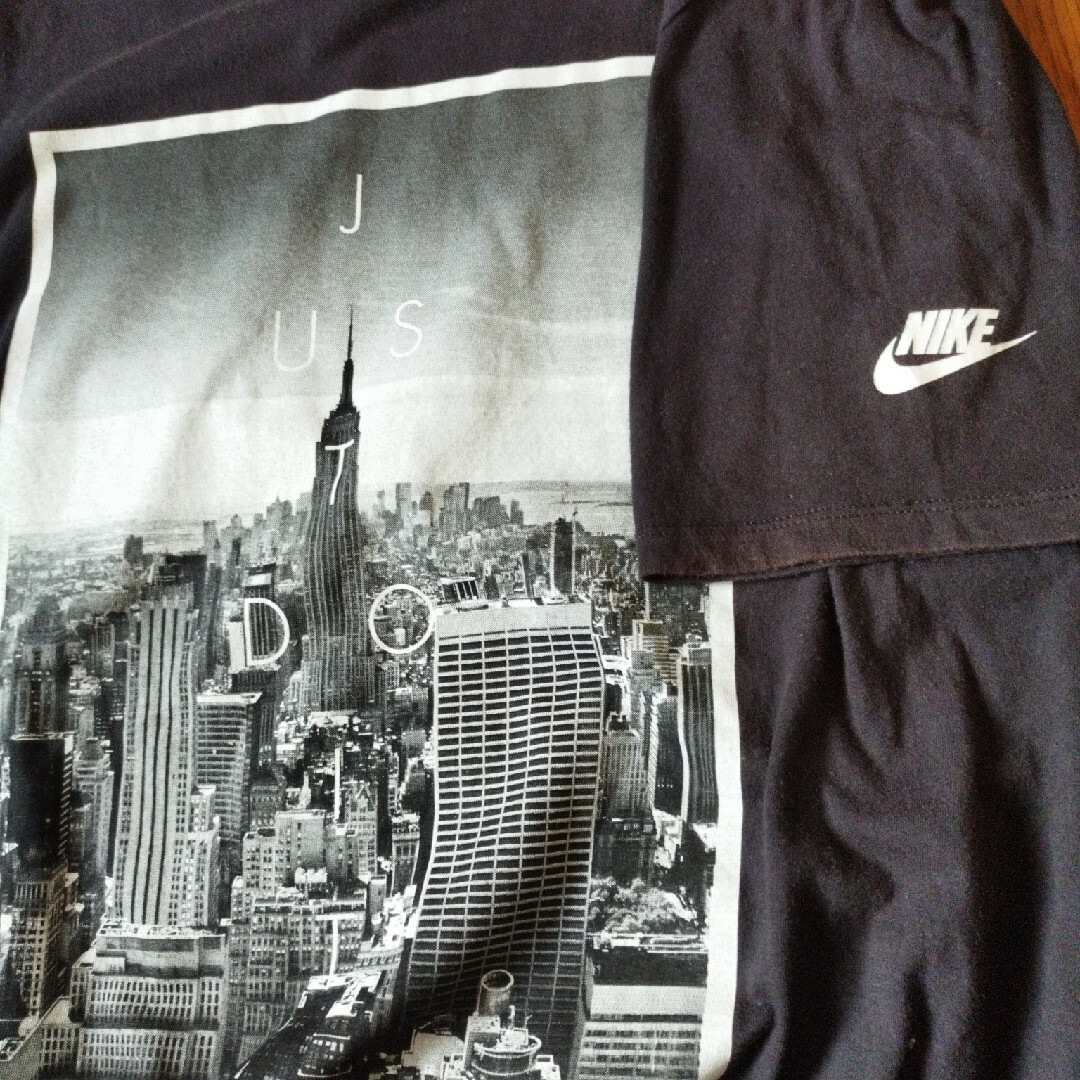 NIKE(ナイキ)のNIKE Tシャツ サイズはM メンズのトップス(Tシャツ/カットソー(半袖/袖なし))の商品写真