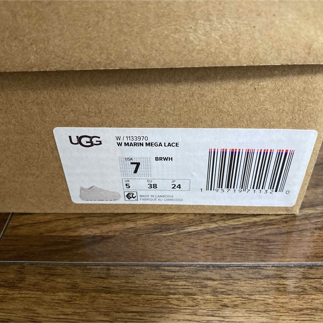 UGG(アグ)の ちぴたん様専用　ＵＧＧ ＭＡＲＩＮ　ＭＥＧＡ　ＬＡＣＥ レディースの靴/シューズ(スニーカー)の商品写真