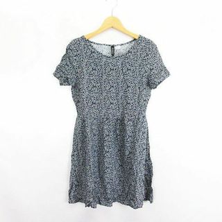 H&M - H&M ワンピース 半袖 ラウンドネック ミニ丈 花柄 EUR 32 ネイビー