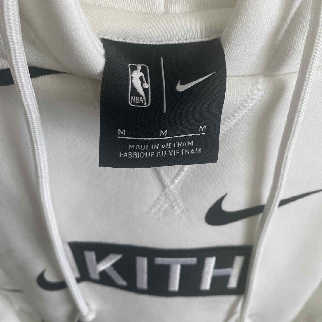 NIKE(ナイキ)のNIKE ✖️KITH コラボ　新品 メンズのトップス(パーカー)の商品写真