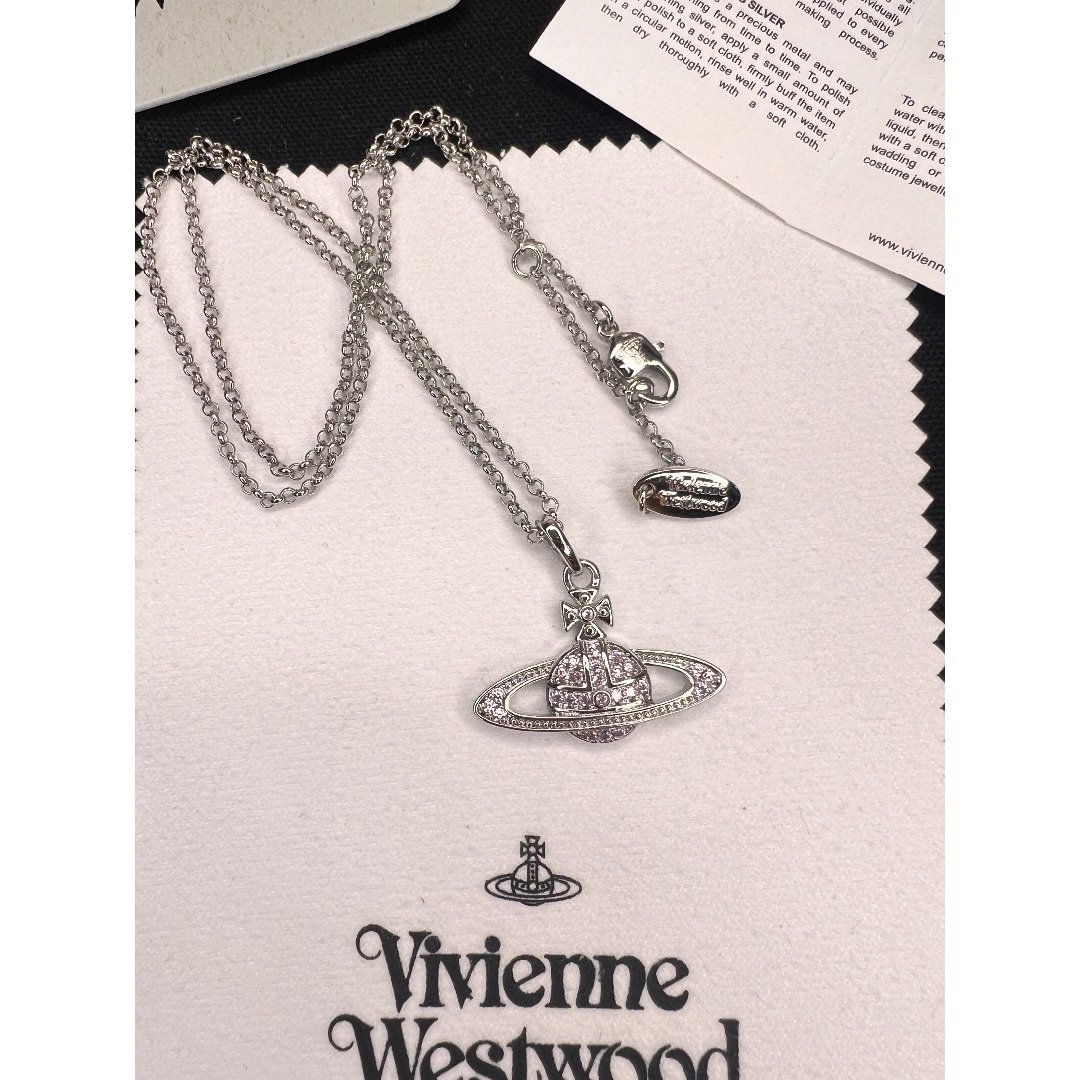 Vivienne Westwood(ヴィヴィアンウエストウッド)のヴィヴィアンウエストウッド　ミニバスレリーフ　ネックレス レディースのアクセサリー(ネックレス)の商品写真