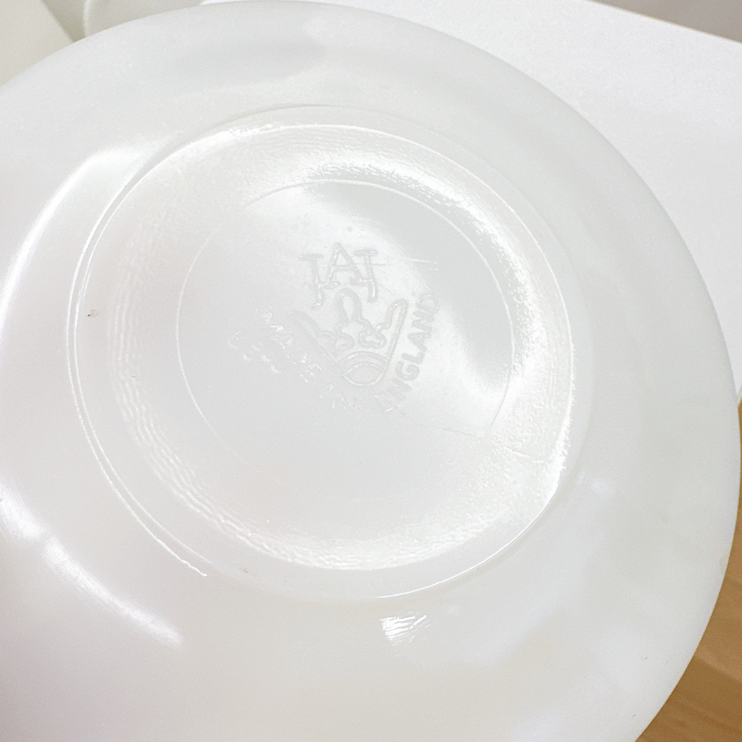 Pyrex(パイレックス)のJAJパイレックス ヴィンテージ ソーサー 6枚 オールド イギリス製  インテリア/住まい/日用品のキッチン/食器(グラス/カップ)の商品写真