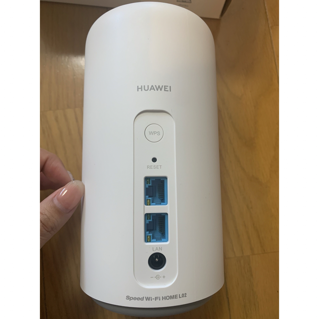 HUAWEI(ファーウェイ)のUQ WiMAX Speed Wi-Fi HOME 02 スマホ/家電/カメラのPC/タブレット(PC周辺機器)の商品写真