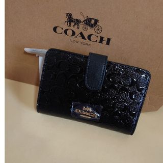 コーチ(COACH)のCOACH　二つ折り財布　新品　未使用　ブラック　エナメル(財布)