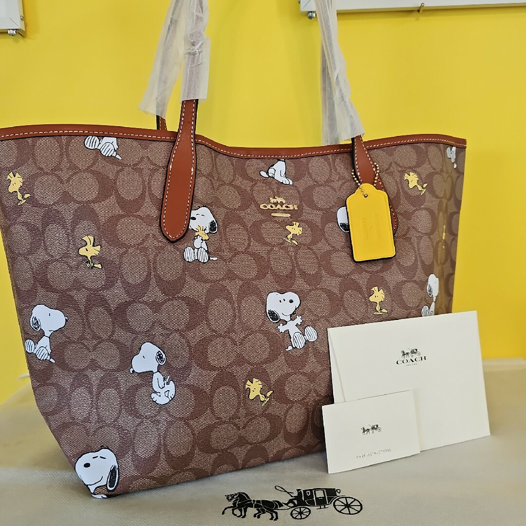 COACH(コーチ)のCOACH スヌーピー トートバッグ コーチ ウッドストック 可愛い 人気 新品 レディースのバッグ(トートバッグ)の商品写真