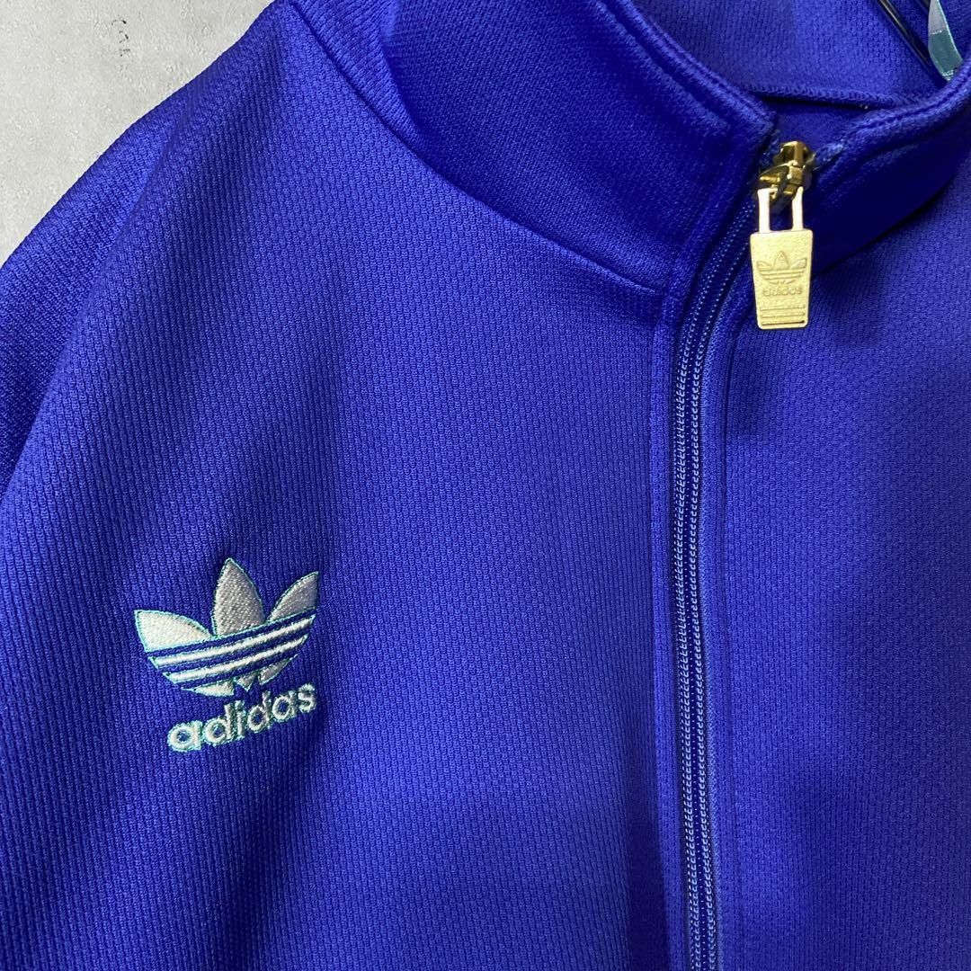 adidas(アディダス)の【タグ付き、デサント製】adidasトラックジャケット刺繍ロゴ　ストリート長袖 メンズのトップス(ジャージ)の商品写真