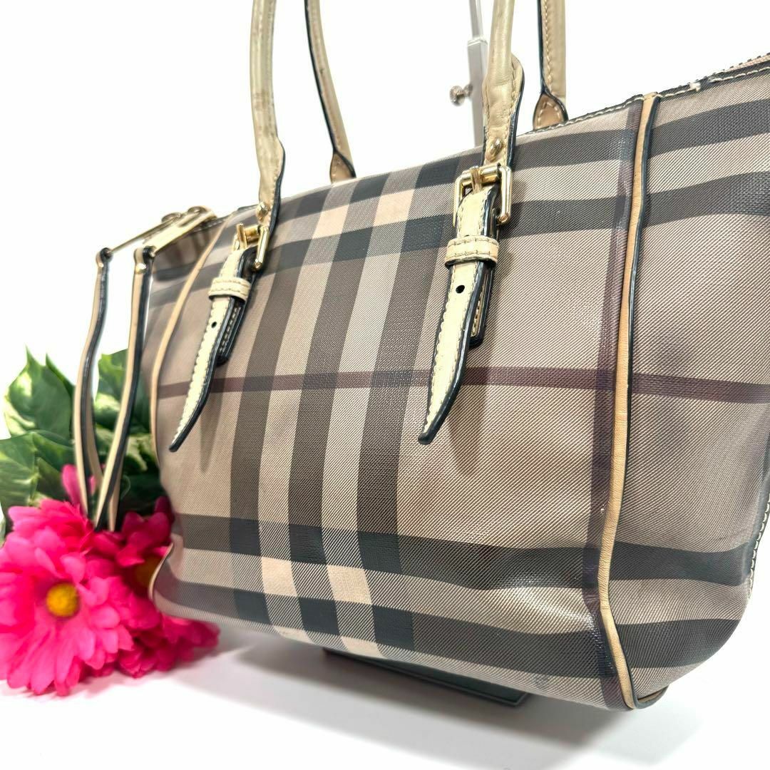 BURBERRY(バーバリー)のバーバリー Burberry トートバッグ スモークドチェック A4可 通学 レディースのバッグ(トートバッグ)の商品写真