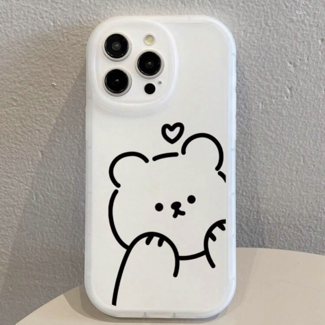 iPhoneケース　ホワイト　クマ　動物　アニメ　シンプル　可愛い　韓国　カバー スマホ/家電/カメラのスマホアクセサリー(iPhoneケース)の商品写真