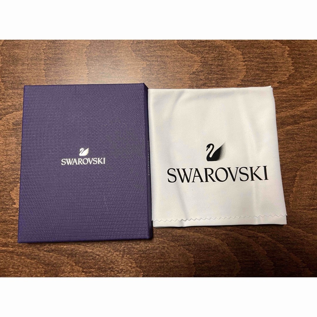 SWAROVSKI(スワロフスキー)の【未使用】スワロフスキー　マイクロファイバークロス レディースのファッション小物(ハンカチ)の商品写真