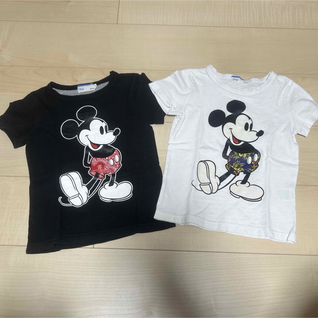 Disney(ディズニー)のミッキー　Tシャツ　110㎝　2枚セット キッズ/ベビー/マタニティのキッズ服男の子用(90cm~)(Tシャツ/カットソー)の商品写真
