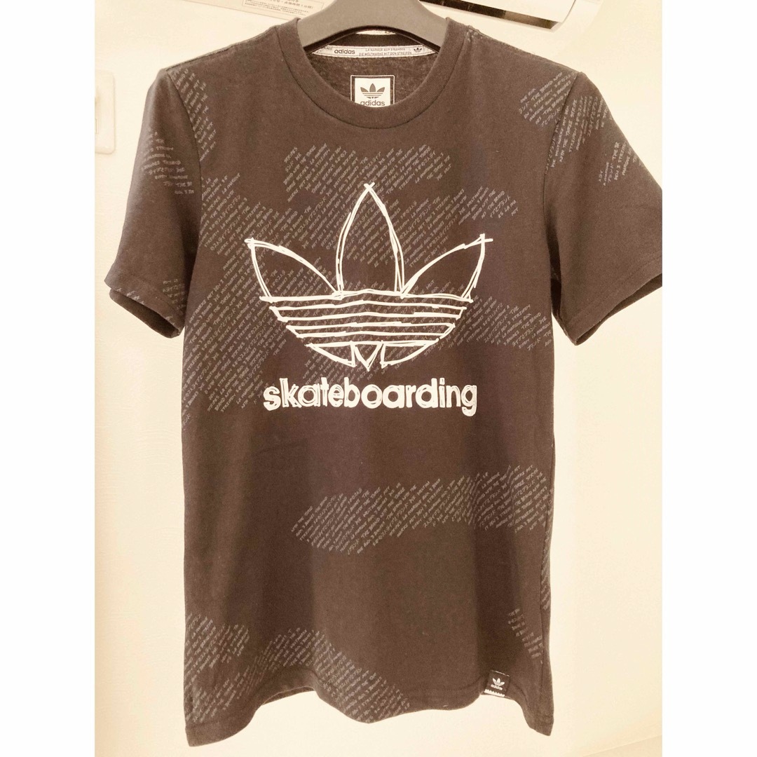 adidas(アディダス)のadidasTシャツ メンズのトップス(Tシャツ/カットソー(半袖/袖なし))の商品写真