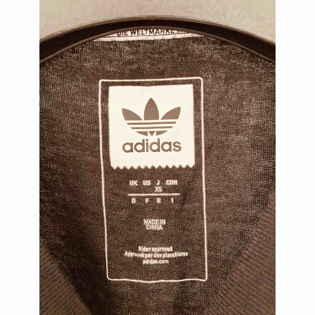 adidas(アディダス)のadidasTシャツ メンズのトップス(Tシャツ/カットソー(半袖/袖なし))の商品写真