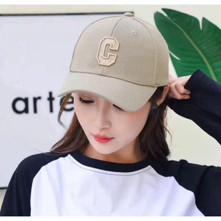 ロゴキャップ　ベージュ　ベースボールキャップ 帽子 韓国 小顔効果 UV防止(キャップ)