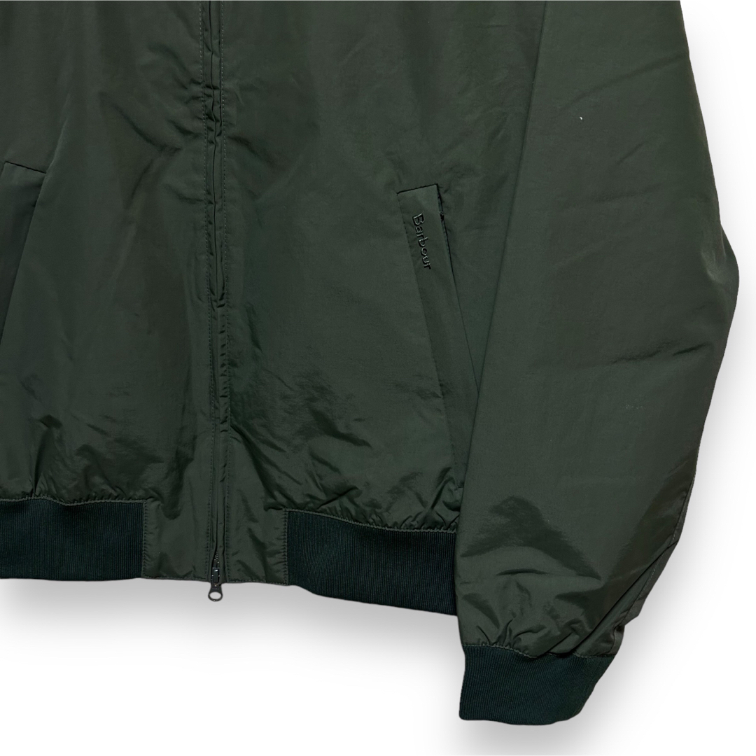 Barbour(バーブァー)の新品 Barbour バブアー 高機能ナイロン スウィングトップジャケット XL メンズのジャケット/アウター(ブルゾン)の商品写真