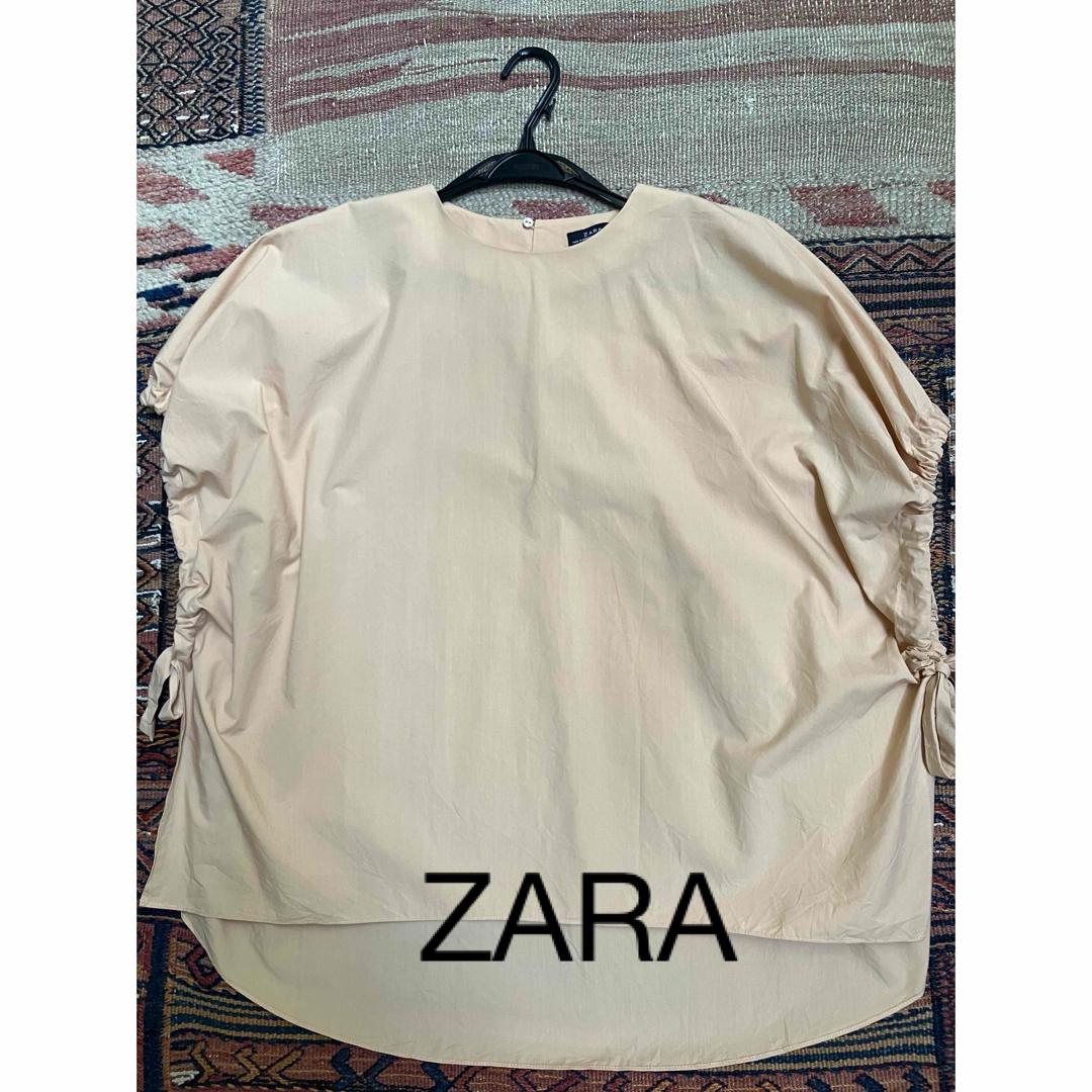 ZARA(ザラ)のZARA ブラウス〔新品未使用〕 レディースのトップス(シャツ/ブラウス(半袖/袖なし))の商品写真