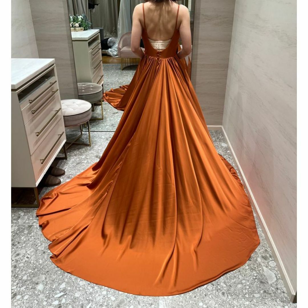 人気上昇！カラードレス キャミソール Vネック 背中見せ テラコッタ色 二次会 レディースのフォーマル/ドレス(ウェディングドレス)の商品写真