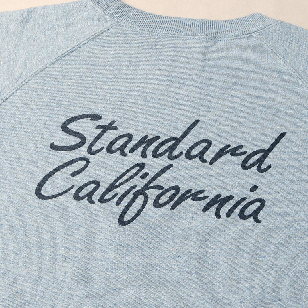 STANDARD CALIFORNIA(スタンダードカリフォルニア)のSTANDARD CALIFORNIA スタンダードカリフォルニア スウェット サイズ:XL 23AW Disney MICKEY コットン レーヨン スウェットシャツ DISNEY × SD 88/12 California Crew Sweat トレーナー プルオーバー 裏起毛 ヘザーブルー 日本製 トップス【メンズ】【中古】 メンズのトップス(スウェット)の商品写真