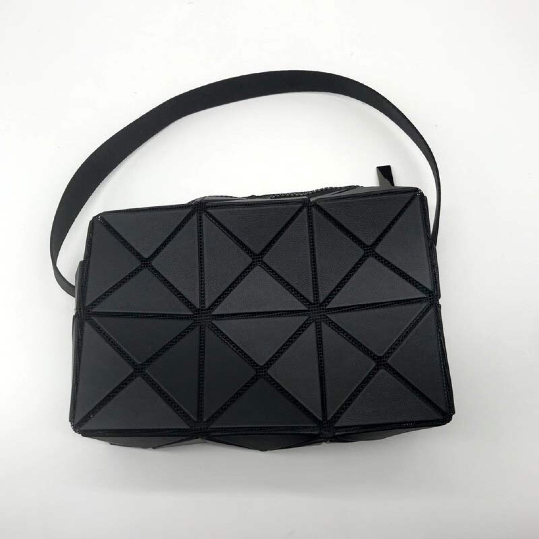 BaoBaoIsseyMiyake(バオバオイッセイミヤケ)のバオバオイッセイミヤケ　新品　トートバッグ  2✖️3 ブラック レディースのバッグ(ショルダーバッグ)の商品写真