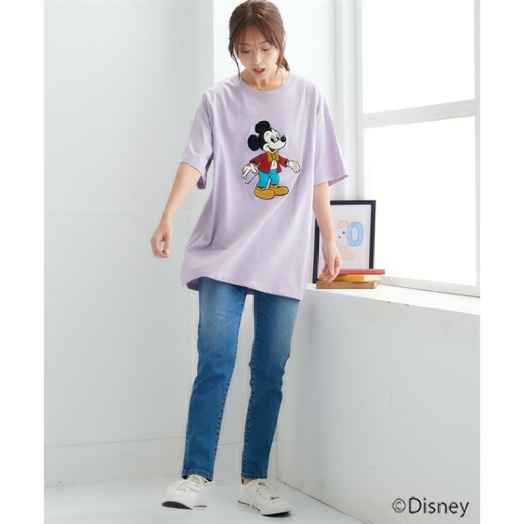 Disney(ディズニー)のディズニー  綿100％  さがら刺しゅう オーバーサイズＴシャツ  2枚セット レディースのトップス(Tシャツ(半袖/袖なし))の商品写真