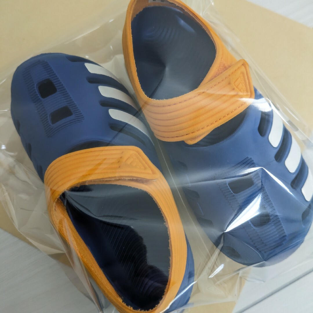 adidas(アディダス)のアディダス adidas  キッズ サンダル 16cm 男の子 水陸両用 キッズ/ベビー/マタニティのキッズ靴/シューズ(15cm~)(サンダル)の商品写真