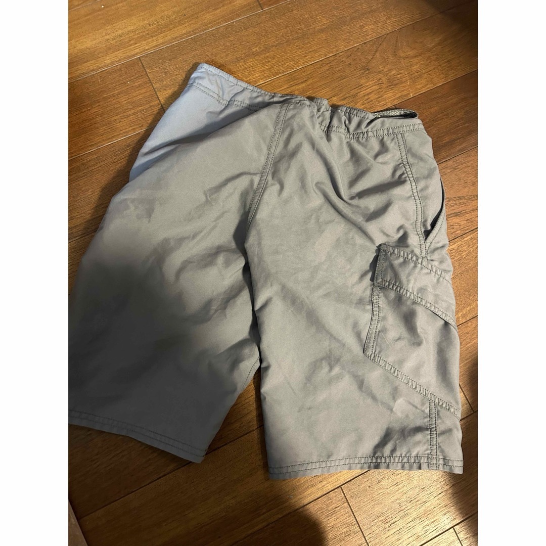 THE NORTH FACE(ザノースフェイス)のノースフェイス　キッズ　短パン　M(10/12) キッズ/ベビー/マタニティのキッズ服男の子用(90cm~)(パンツ/スパッツ)の商品写真