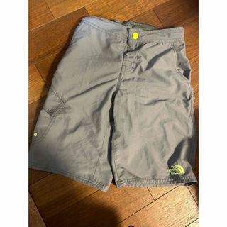 ザノースフェイス(THE NORTH FACE)のノースフェイス　キッズ　短パン　M(10/12)(パンツ/スパッツ)