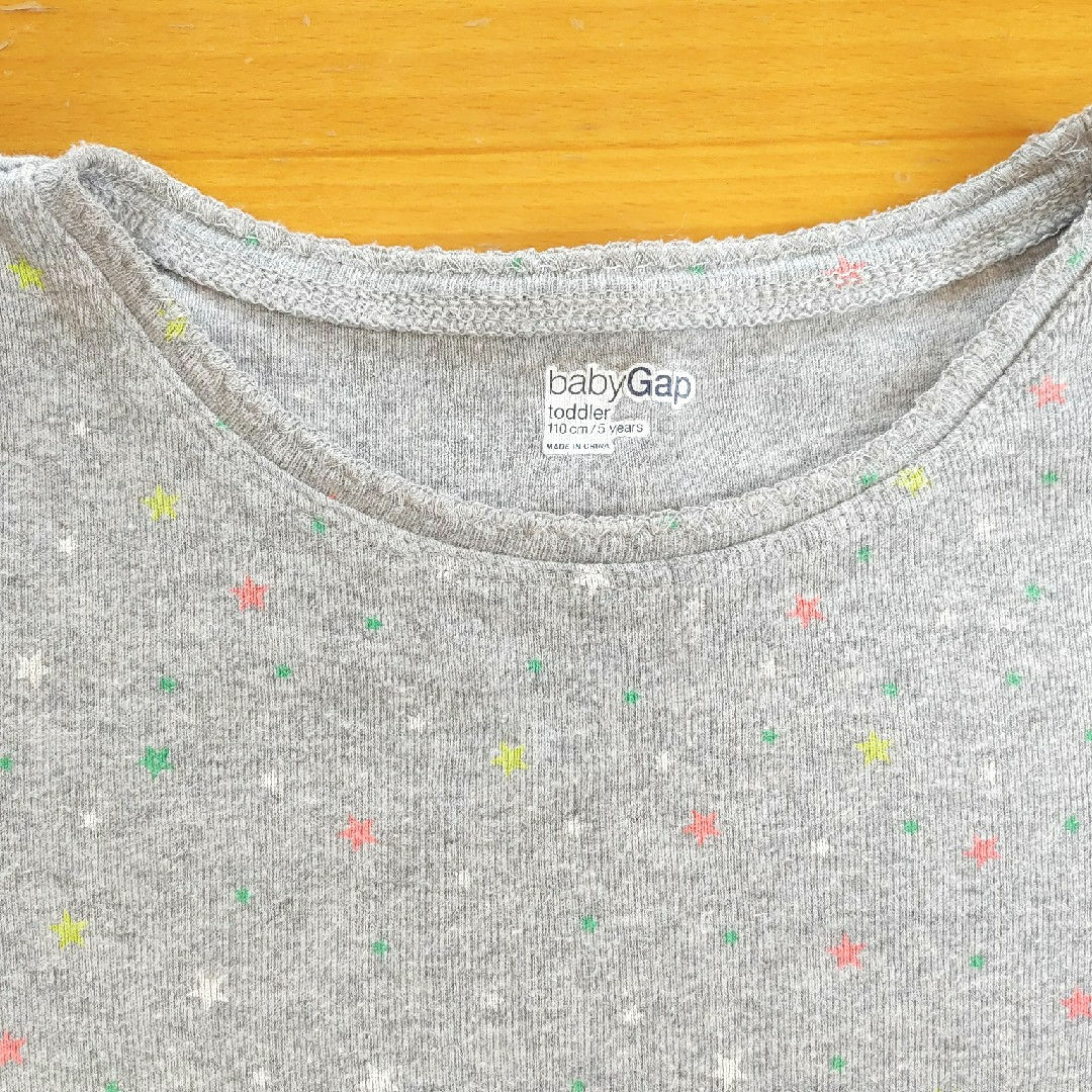 babyGAP(ベビーギャップ)のbabyGap 110㎝　Tシャツ キッズ/ベビー/マタニティのキッズ服女の子用(90cm~)(Tシャツ/カットソー)の商品写真