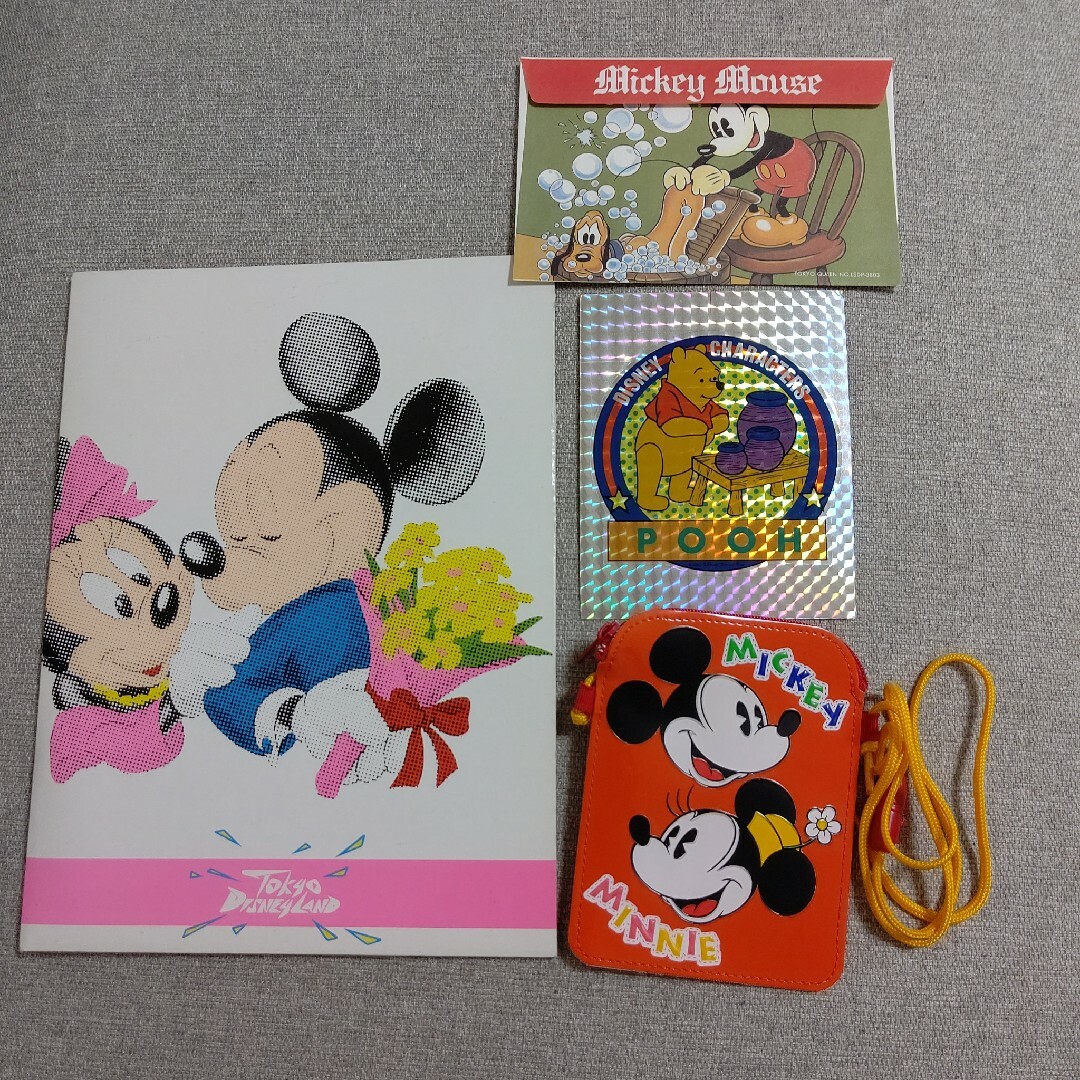 Disney(ディズニー)のディズニー レターセット パスポートケース ステッカー まとめ売り レトロ エンタメ/ホビーのコレクション(その他)の商品写真