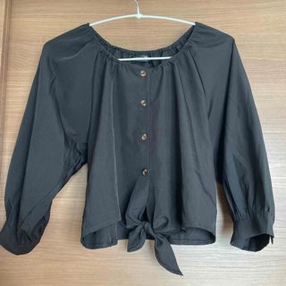 シーイン(SHEIN)の黒ショート丈　七分丈トップス(シャツ/ブラウス(長袖/七分))