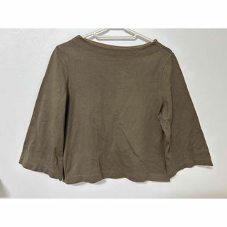 ユニクロ(UNIQLO)のユニクロ　トップス　カーキ　フレア袖(カットソー(長袖/七分))