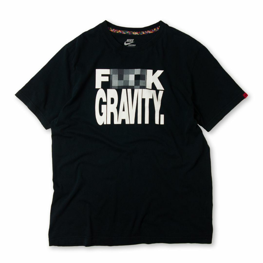 NIKE(ナイキ)の2012年 ビンテージ ナイキ Tシャツ NIKE FUCK GRAVITY メンズのトップス(Tシャツ/カットソー(半袖/袖なし))の商品写真