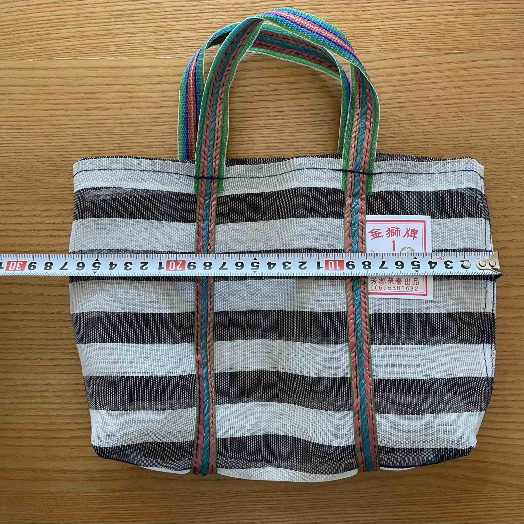 【新品未使用】漁師網バック1号 ストライプ（白&グレー）（白&黒） 2個セット レディースのバッグ(ショルダーバッグ)の商品写真